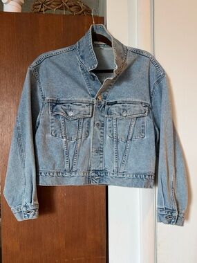 Vintage Guess Denim Jacket - Casual Cropped Jean Jacket
